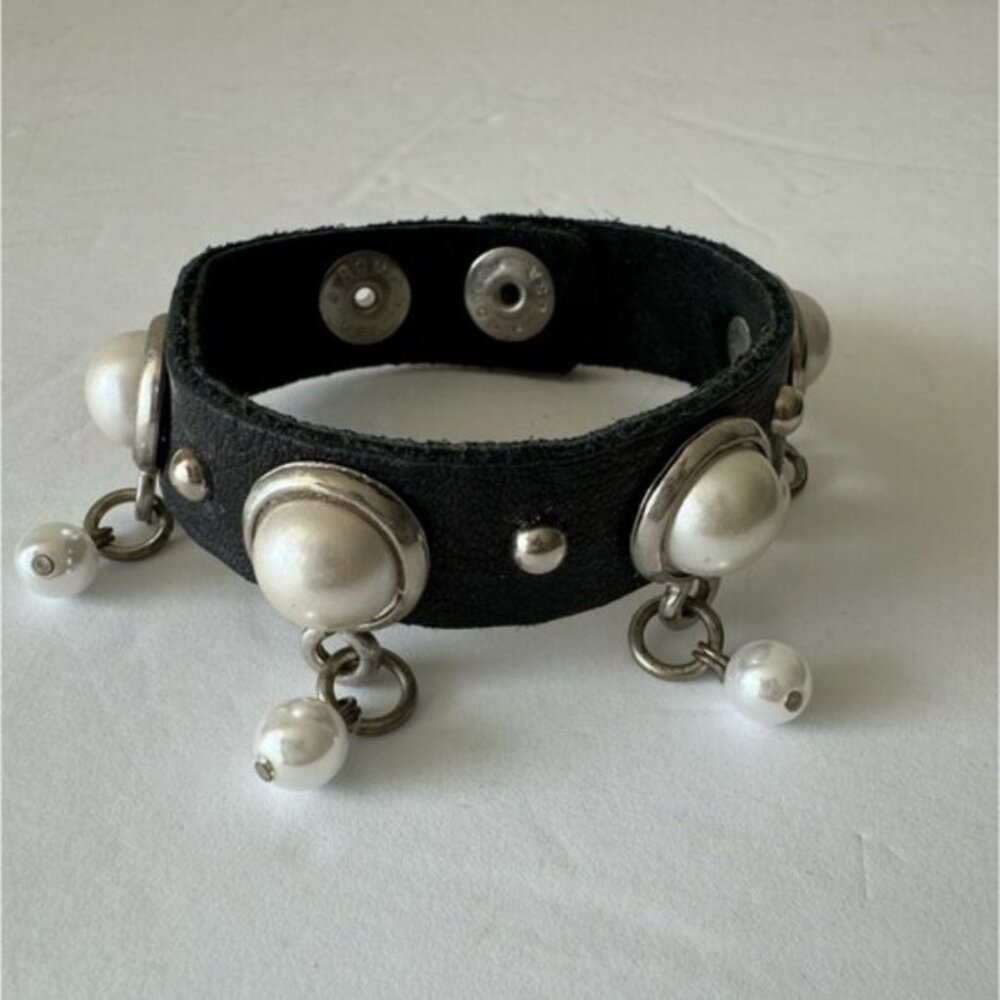 LEATHERROCK Bracelet LR Leather Genuine Leather W Faux Pearl Embellishment Black - Picture 3 of 16